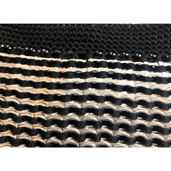 Soda Pop Tabs and Crochet black silver crossbody handbag purse - Picture 9 of 12